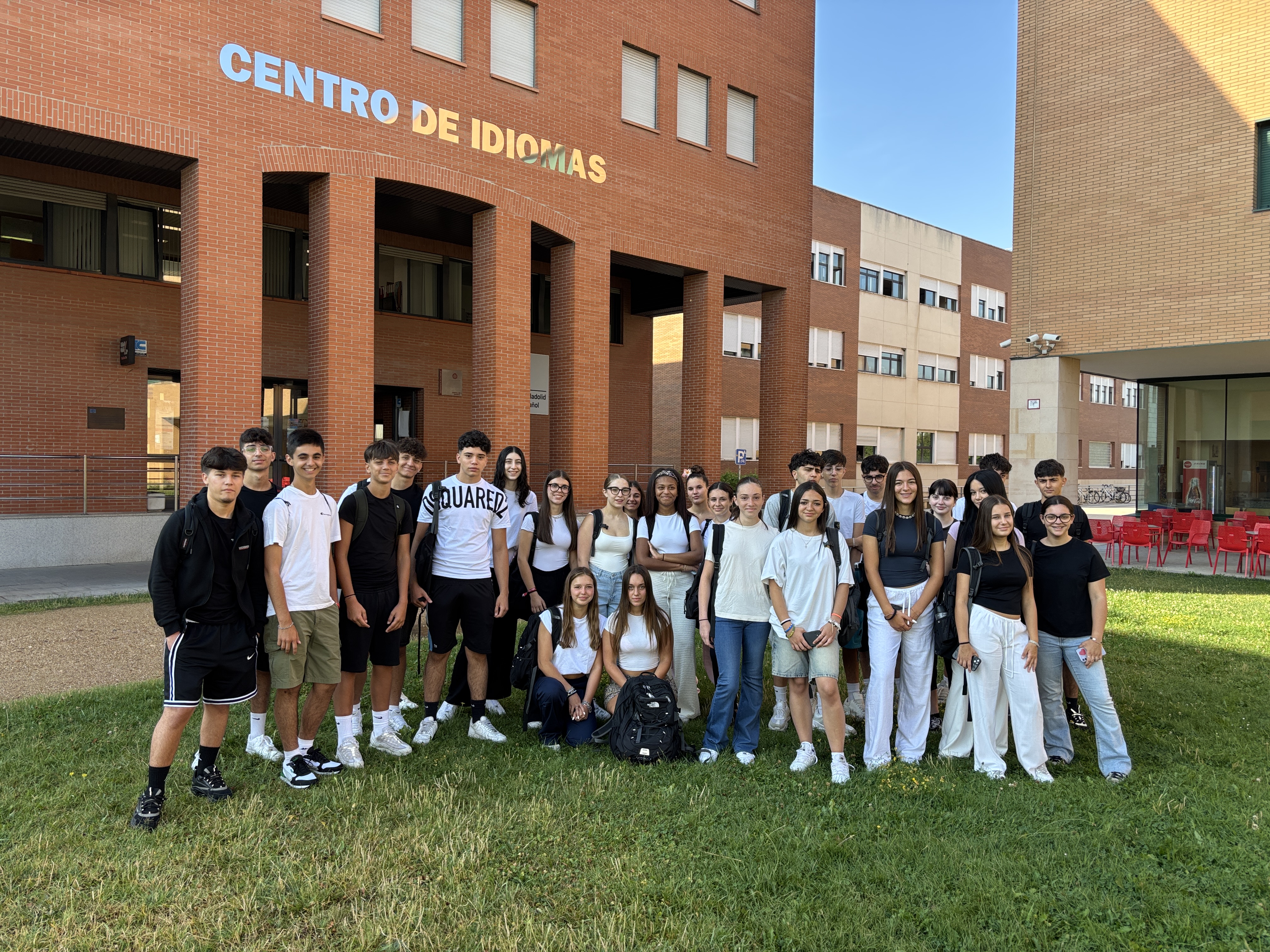 Estudiantes español ITE Tosi de Busto Arsizio en Universidad de Valladolid julio 2025