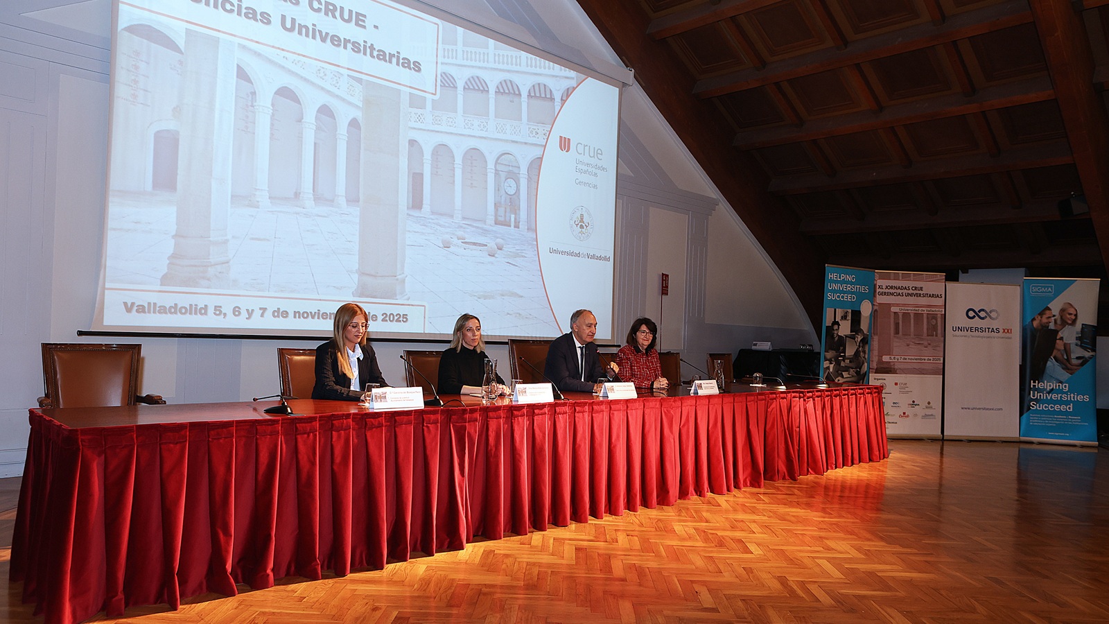 20251107 NOTICIA WEB FOTO CRUEGerencias2025