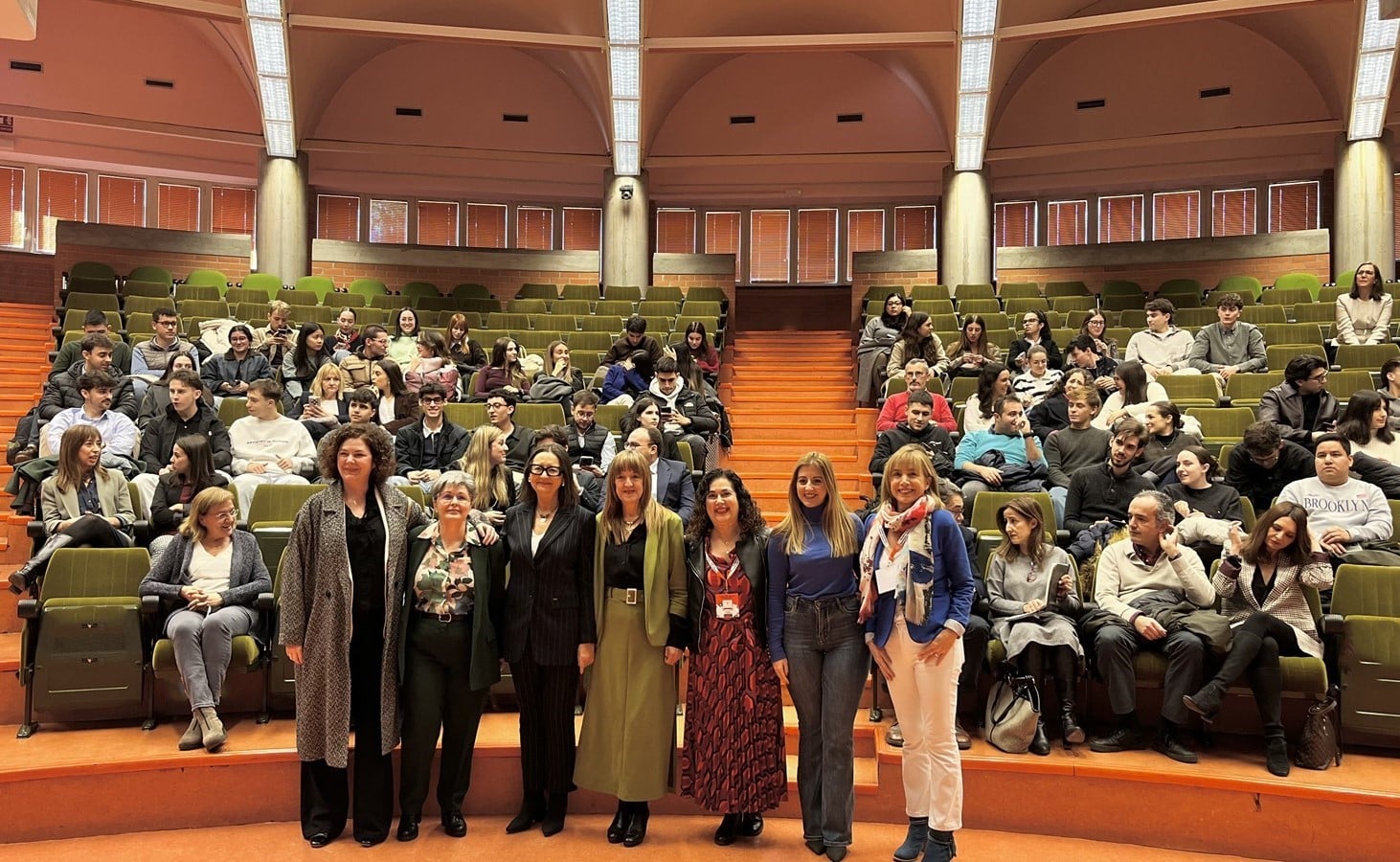 20251126 NOTICIA WEB FOTO FeriaEmpleoEcoUVa