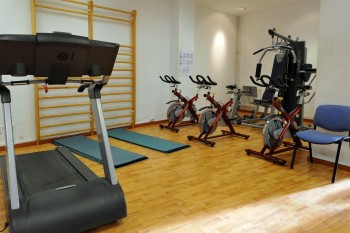 Gimnasio Residencia Duques de Soria Universidad de Valladolid1 Gimnasio Residencia Duques de Soria Universidad de Valladolid1