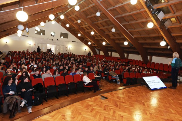 Paraninfo del Palacio de Congresos Conde Ansúrez asistentes Paraninfo del Palacio de Congresos Conde Ansúrez asistentes